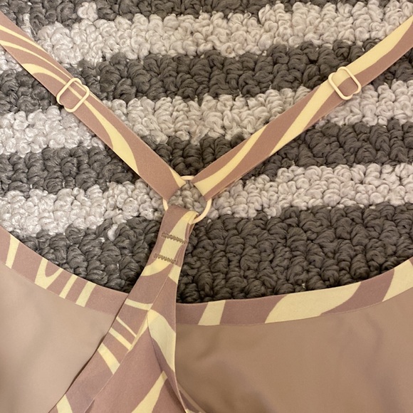 Outdoor Voices Pampas Swirl Exercise Dress 2.0 - Picture 3 of 4